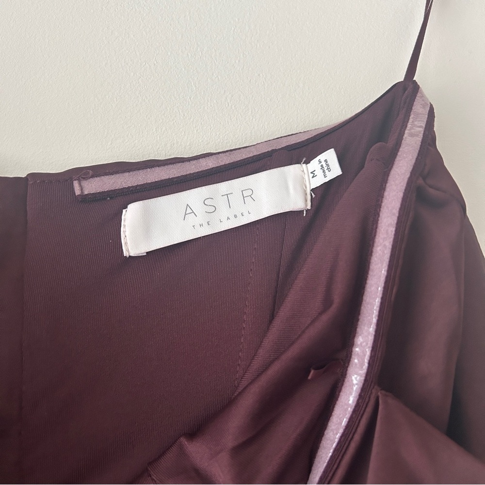 The ASTR the Label Gwyneria dress in colour Eggplant - Picture 7 of 7
